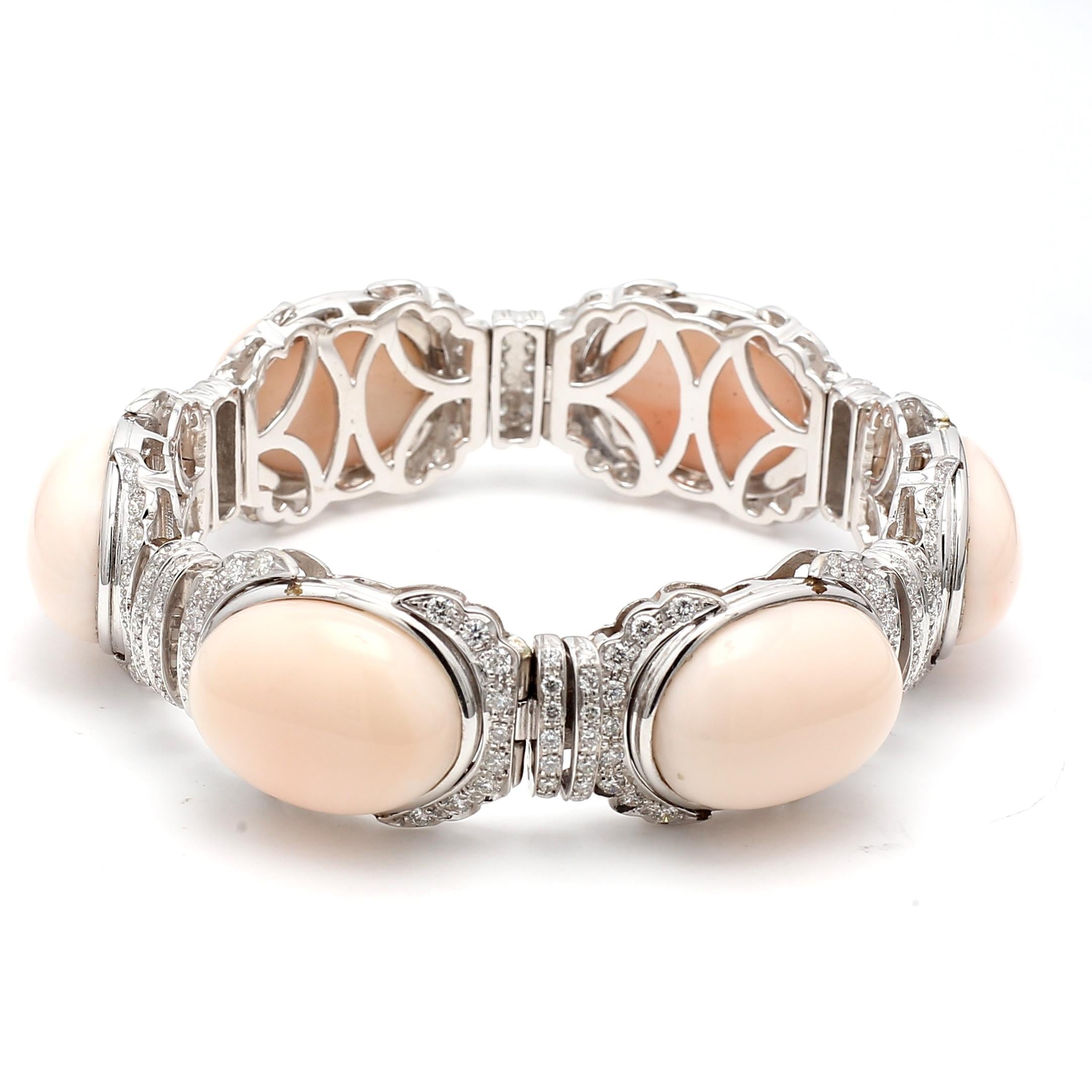 4.00ct F–VS2 Diamond & Coral 18K White Gold Gemstone Bracelet