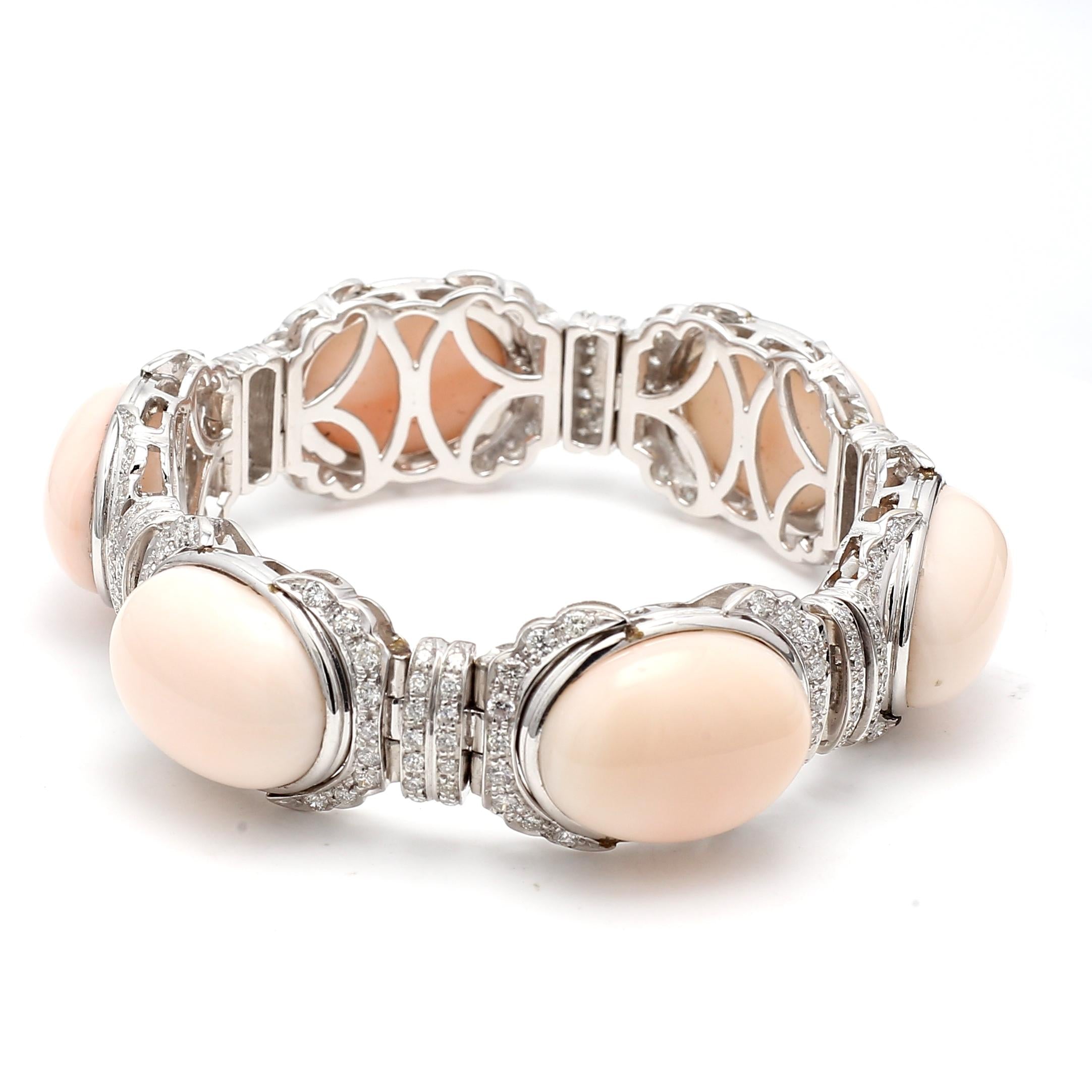 4.00ct F–VS2 Diamond & Coral 18K White Gold Gemstone Bracelet