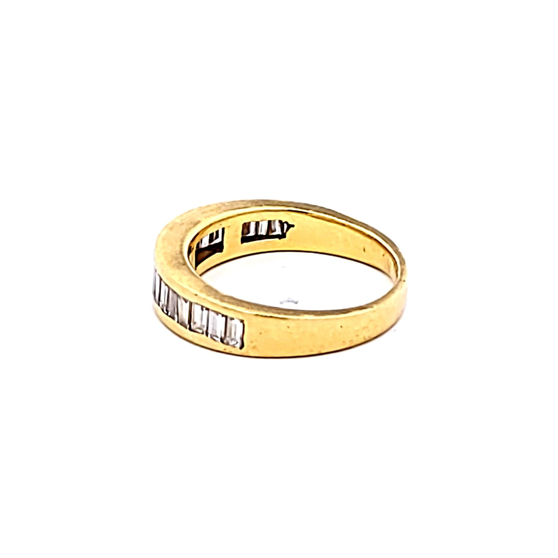 18K Yellow Gold Band Ring with 0.8 Carat Tapered Baguette Diamonds Size 7