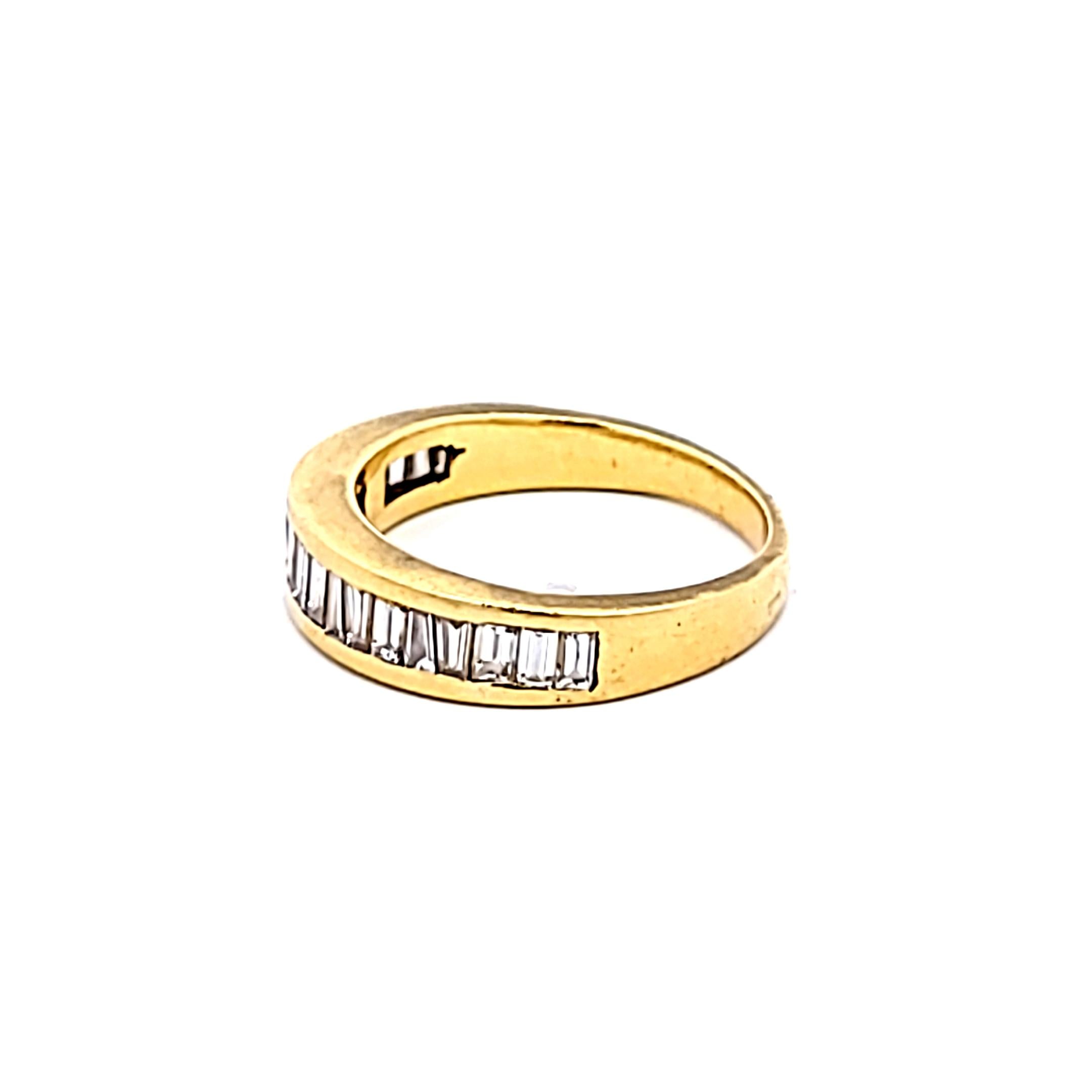 18K Yellow Gold Band Ring with 0.8 Carat Tapered Baguette Diamonds Size 7