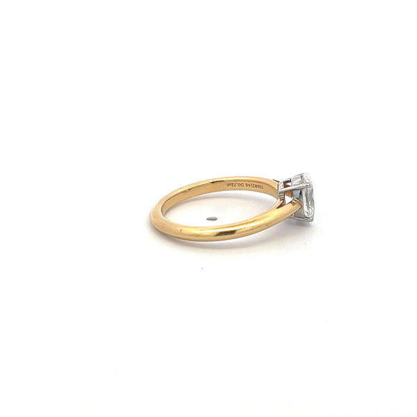 Tiffany & Co 0.72 Carat Oval Shape Diamond 18K Yellow Gold Engagement Ring