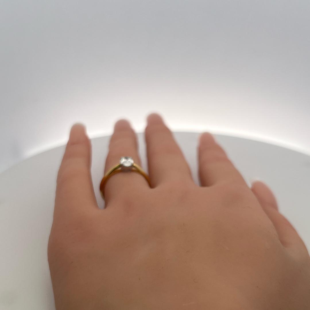 Tiffany & Co 0.72 Carat Oval Shape Diamond 18K Yellow Gold Engagement Ring