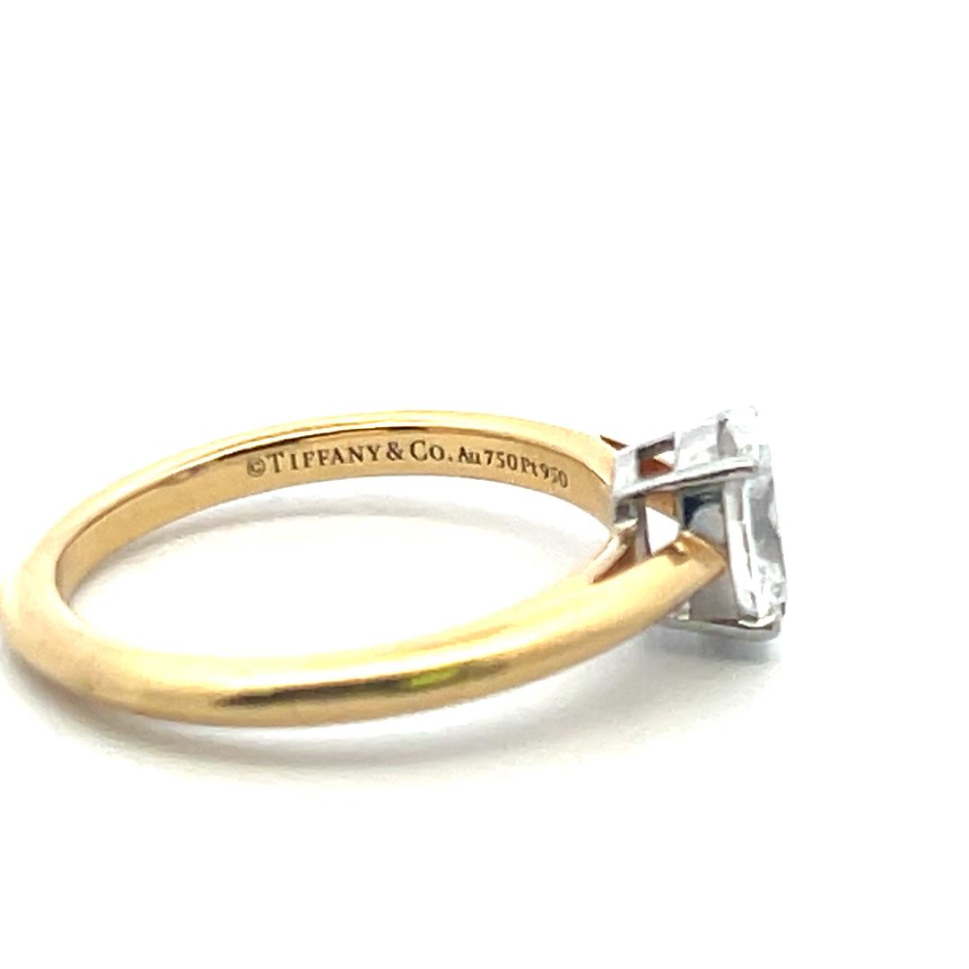 Tiffany & Co 0.72 Carat Oval Shape Diamond 18K Yellow Gold Engagement Ring