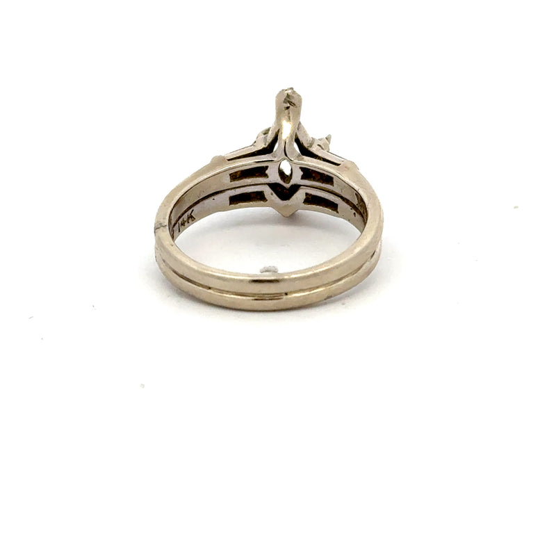 0.24 Carat Tapered Baguette Shape I SI1 Diamond 14 Karat White Gold Semi Mounting Ring