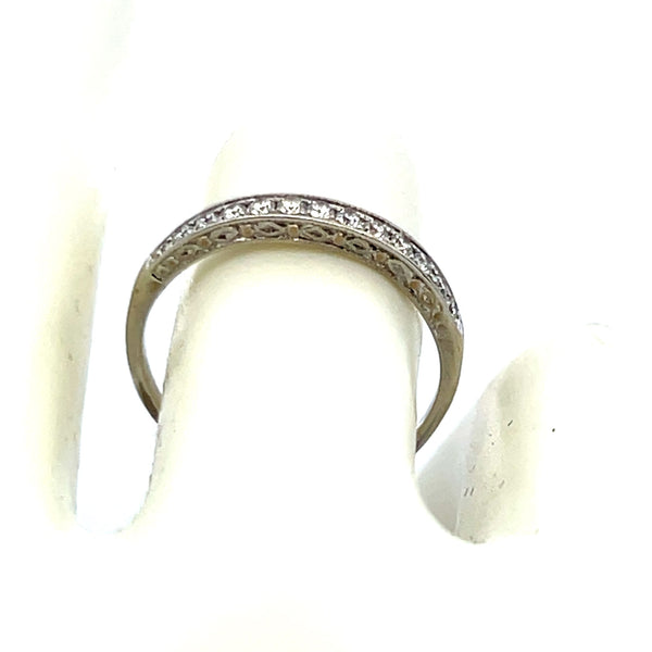 0.10 Carat Round Brilliant G SI1 Diamond 14 Karat White Gold Band Ring