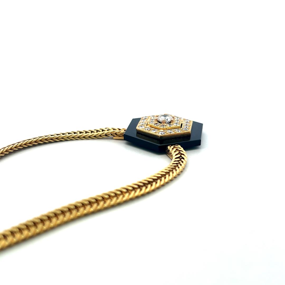 18K Yellow Gold Pendant Necklace with 0.75ct Round Diamonds & 1ct Onyx
