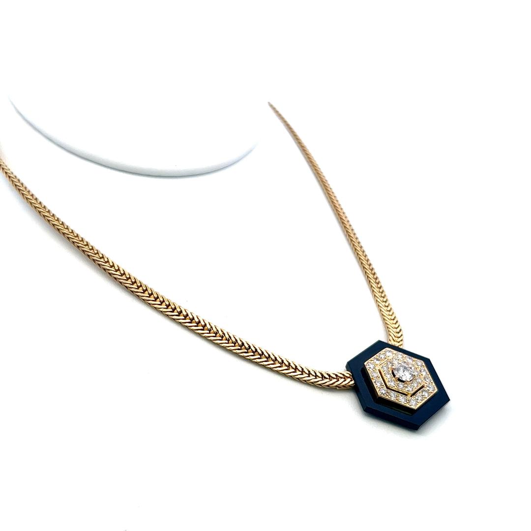 18K Yellow Gold Pendant Necklace with 0.75ct Round Diamonds & 1ct Onyx