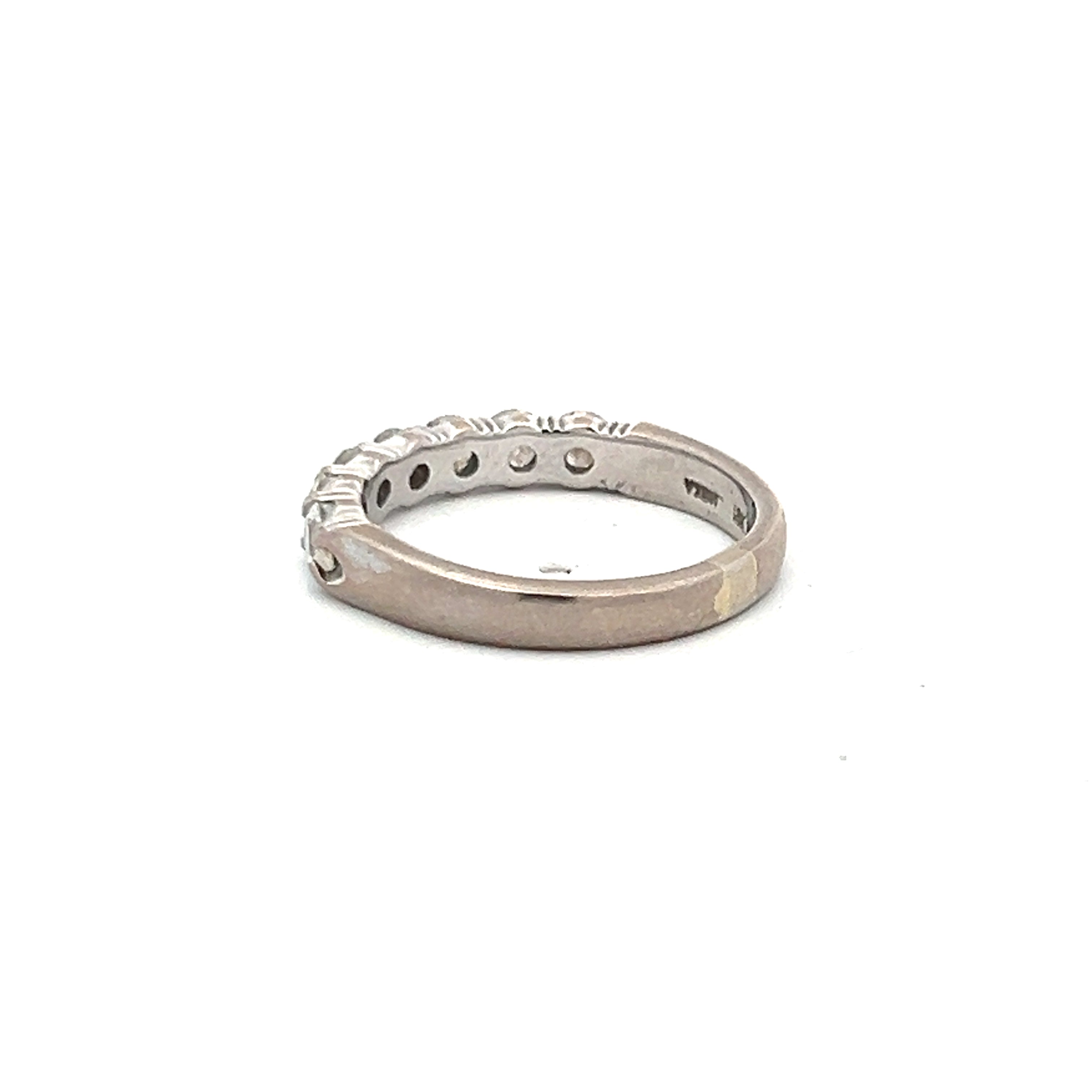1.00 Carat Round Brilliant H SI1 Diamond 18 Karat White Gold Band Ring