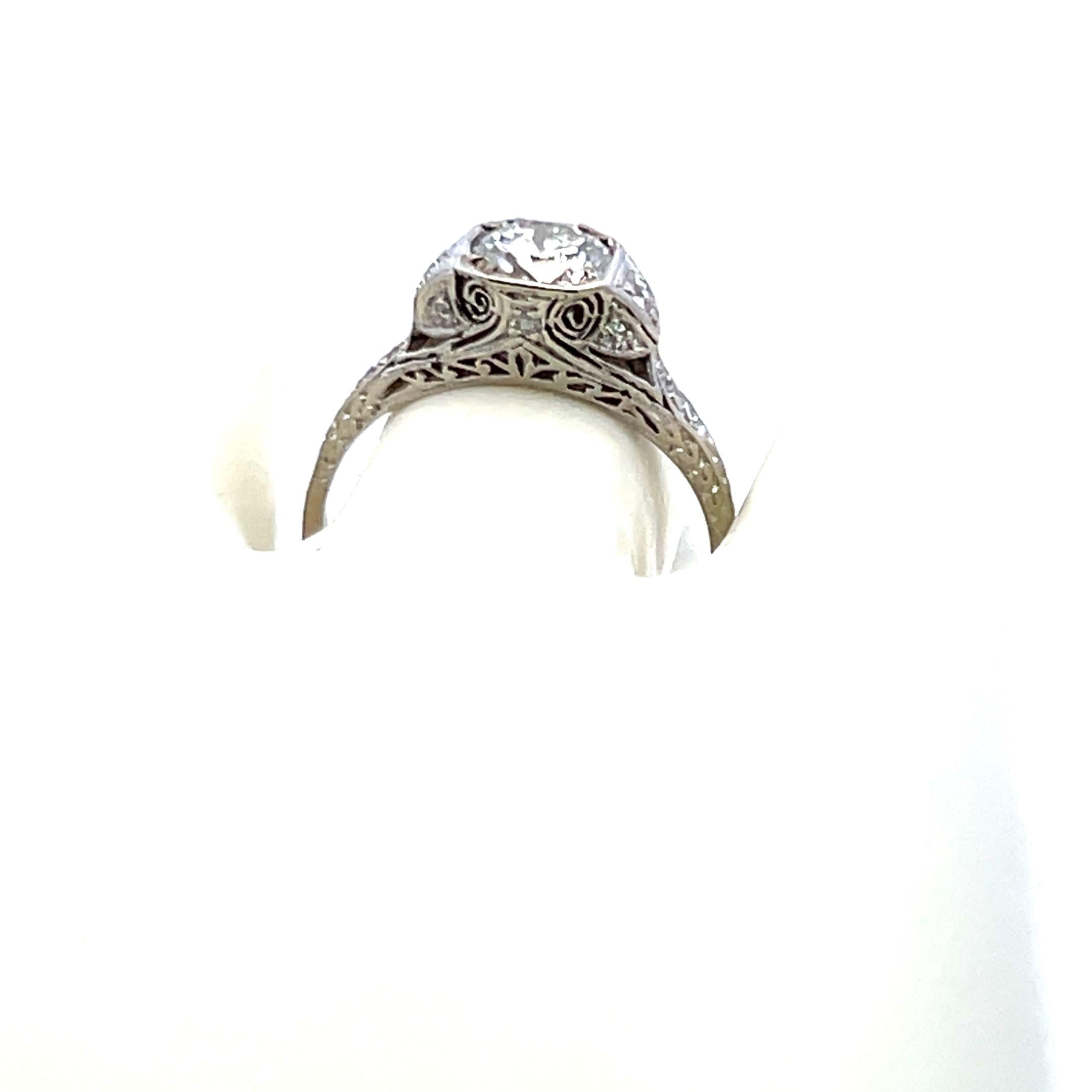 Platinum Art Deco Ring with 1.06 Carat Circular & Round Diamonds J I1 GIA