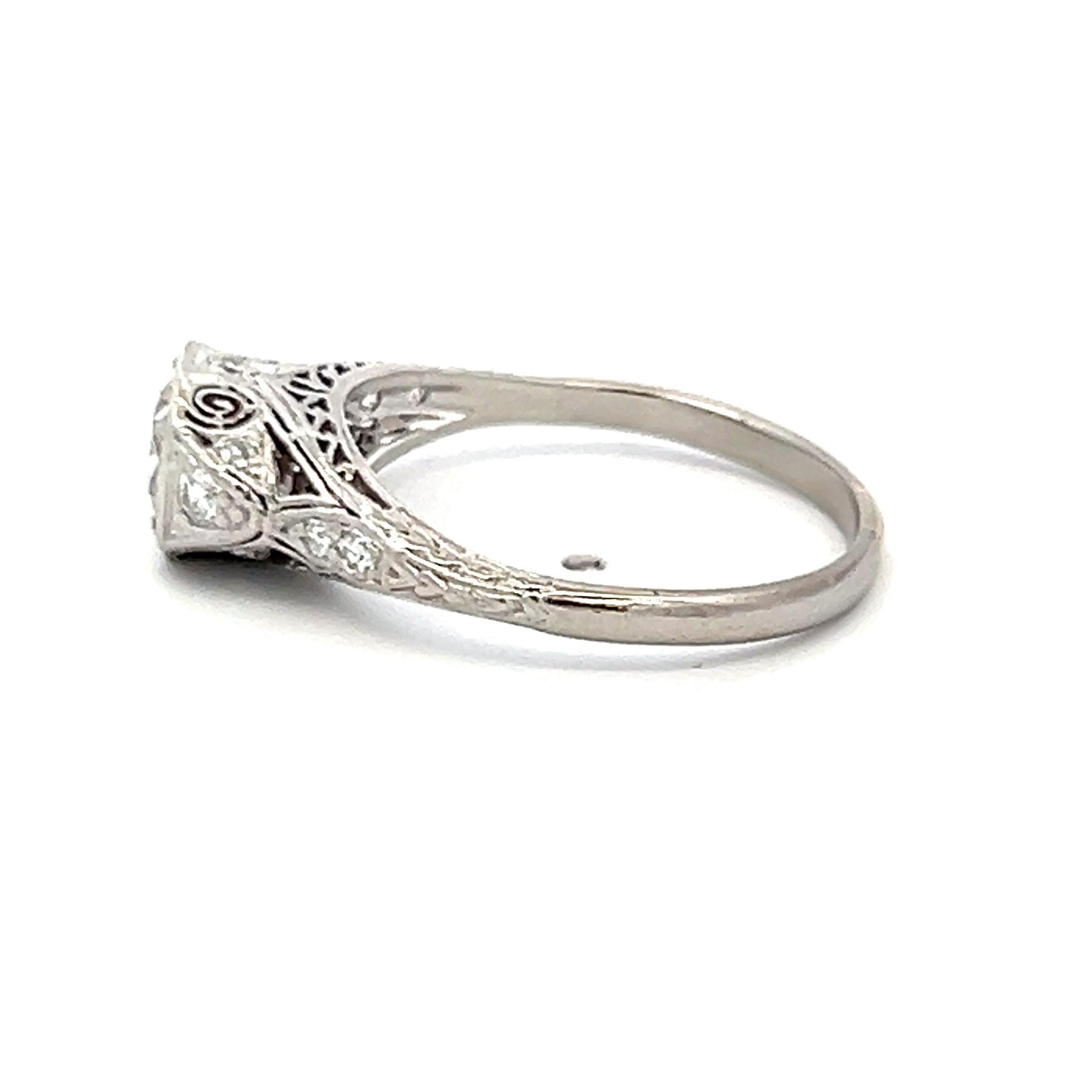 Platinum Art Deco Ring with 1.06 Carat Circular & Round Diamonds J I1 GIA