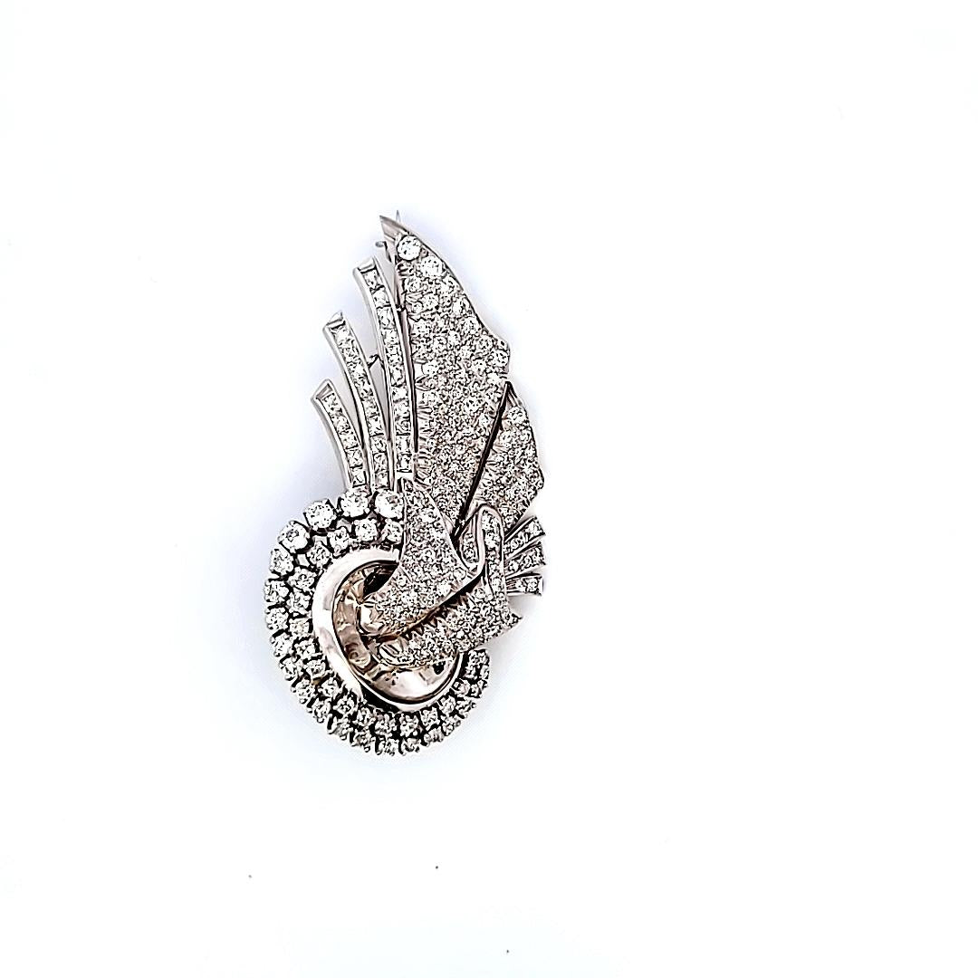 Vintage Platinum Pin Brooch with 6 Carat G VS1 Diamonds 70 mm X 40 mm 30.1 Grams