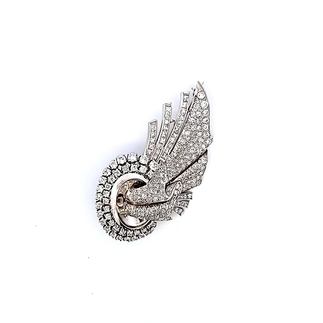 Vintage Platinum Pin Brooch with 6 Carat G VS1 Diamonds 70 mm X 40 mm 30.1 Grams