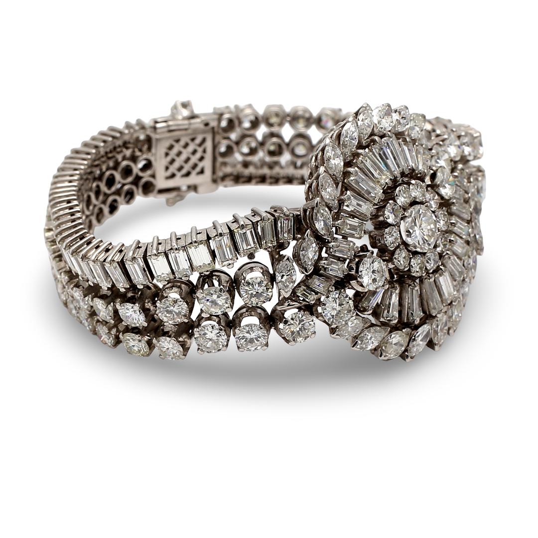 Vintage Platinum Art-Deco Bracelet with 30 Carat Mixed Shape F-VS1 Diamonds 7 IN