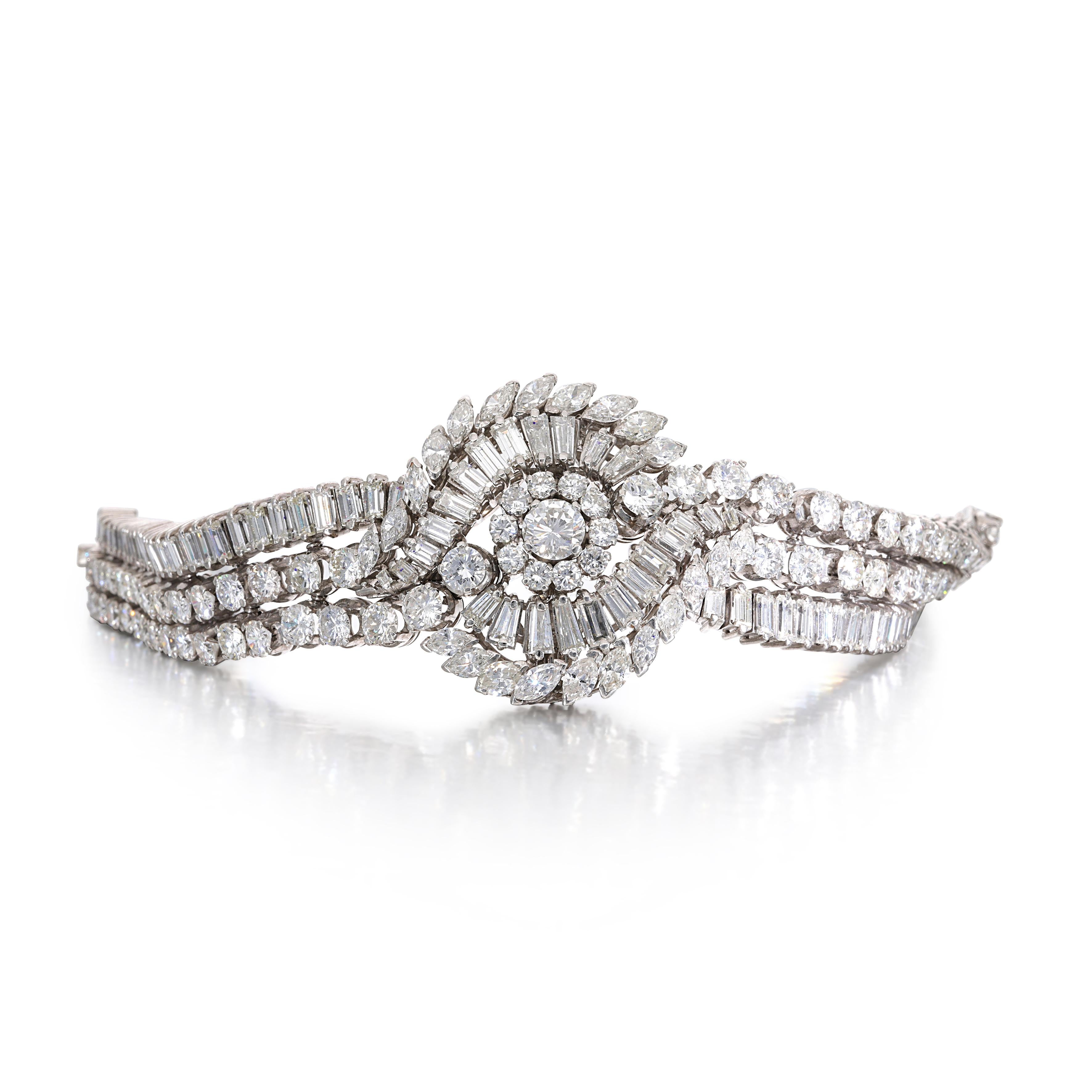 30.00 Carat Mixed Cut F VS1 Diamond Platinum Art-Deco Bracelet