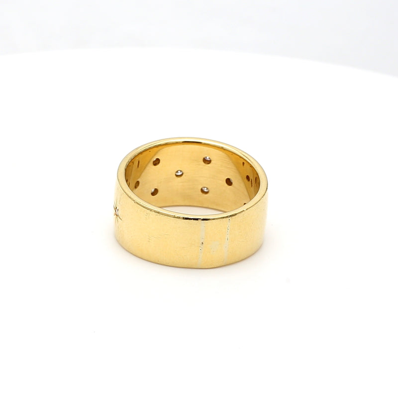 0.20 Carat Round Brilliant I SI1 Diamond 18 Karat Yellow Gold Band Ring