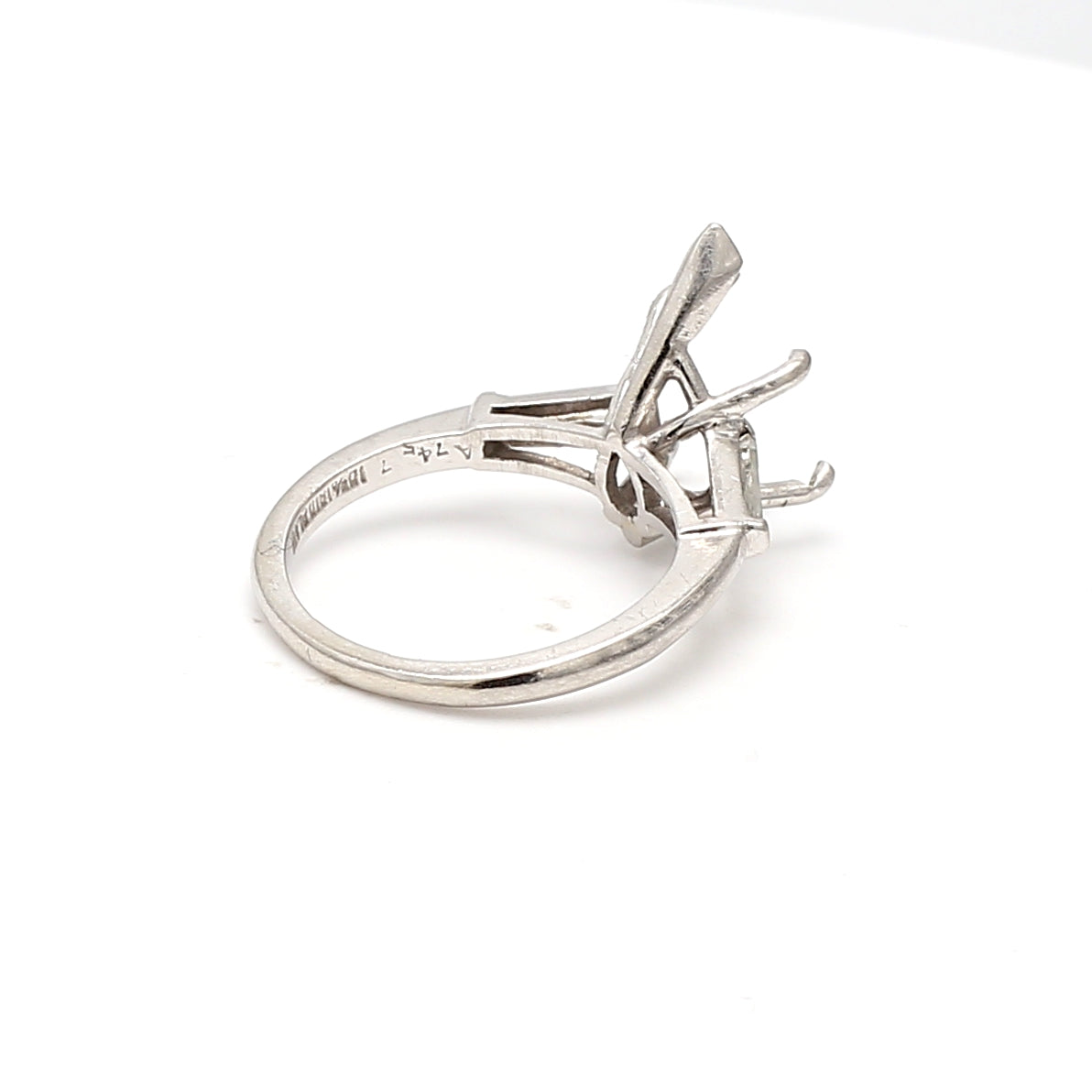 0.36 Carat Tapered Baguette Shape G VS2 Diamond Platinum Semi Mount Ring