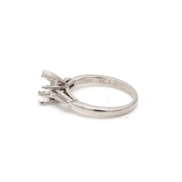 Van Cleef & Arpels 0.15 Carat Tapered Baguette Shape G VS1 Diamond Platinum Semi Mount Ring