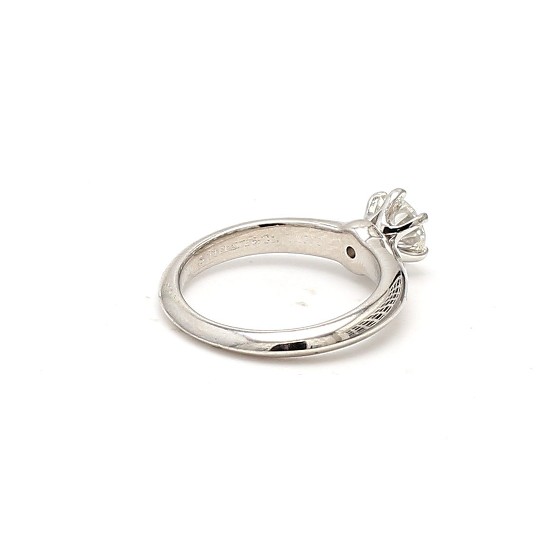 Tiffany & Co 0.65 Carat Round Brilliant H VVS2 Diamond Platinum Engagement Ring