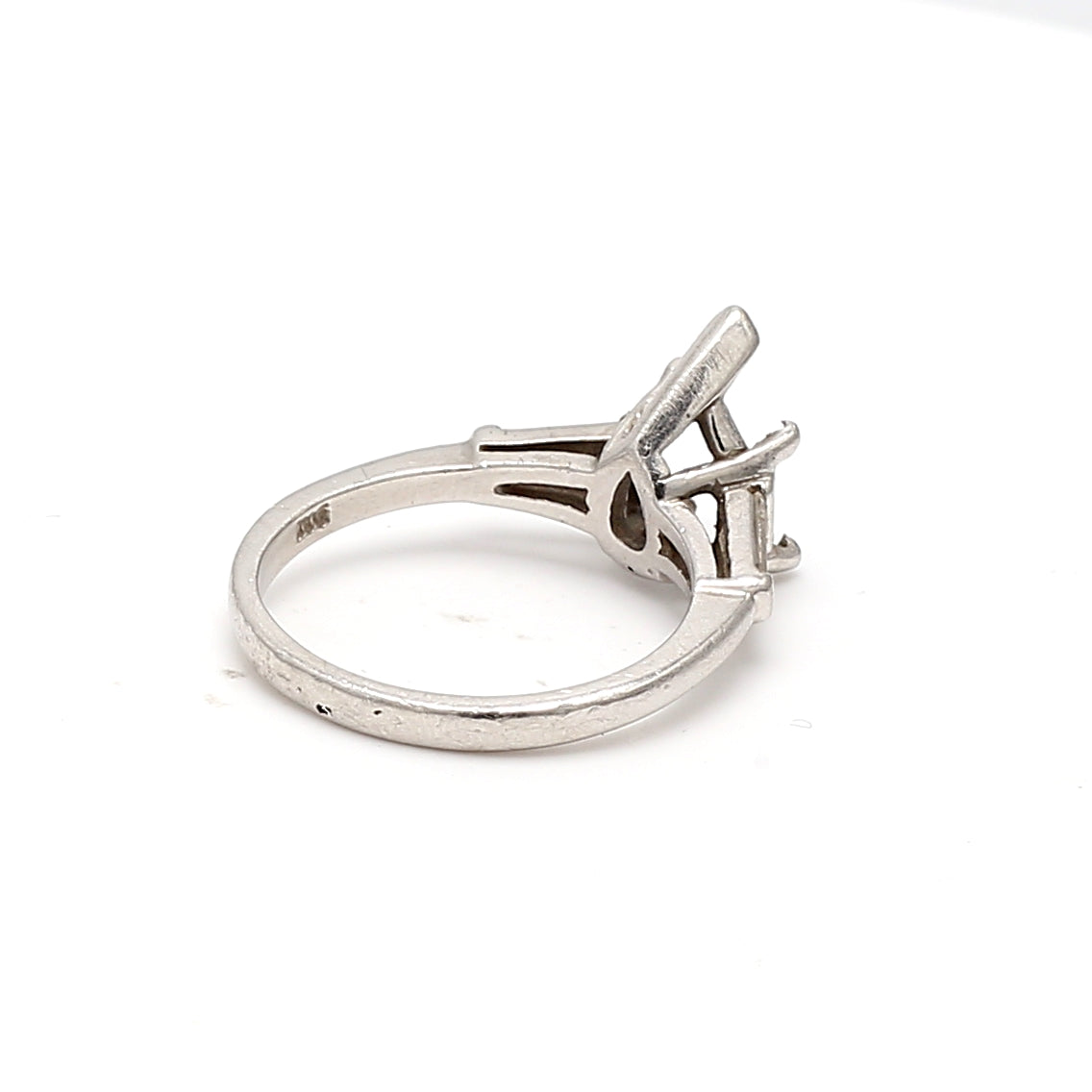 0.42 Carat Tapered Baguette Shape I SI1 Diamond Platinum Semi Mount Ring