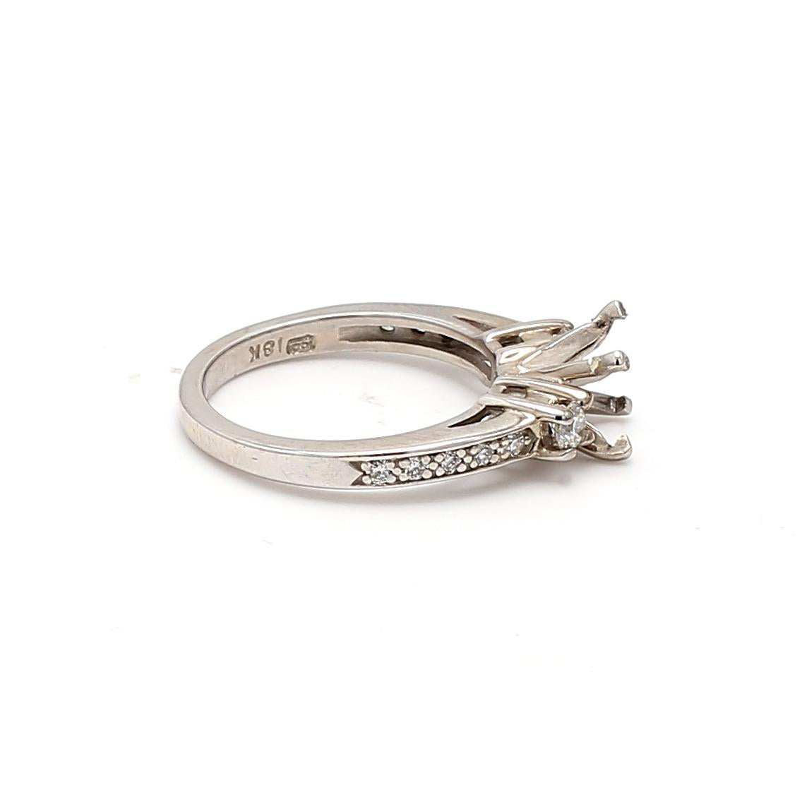 18K White Gold Semi Mount Ring with 0.28ct Round G VS2 Diamonds Fits 6.82x6.69mm