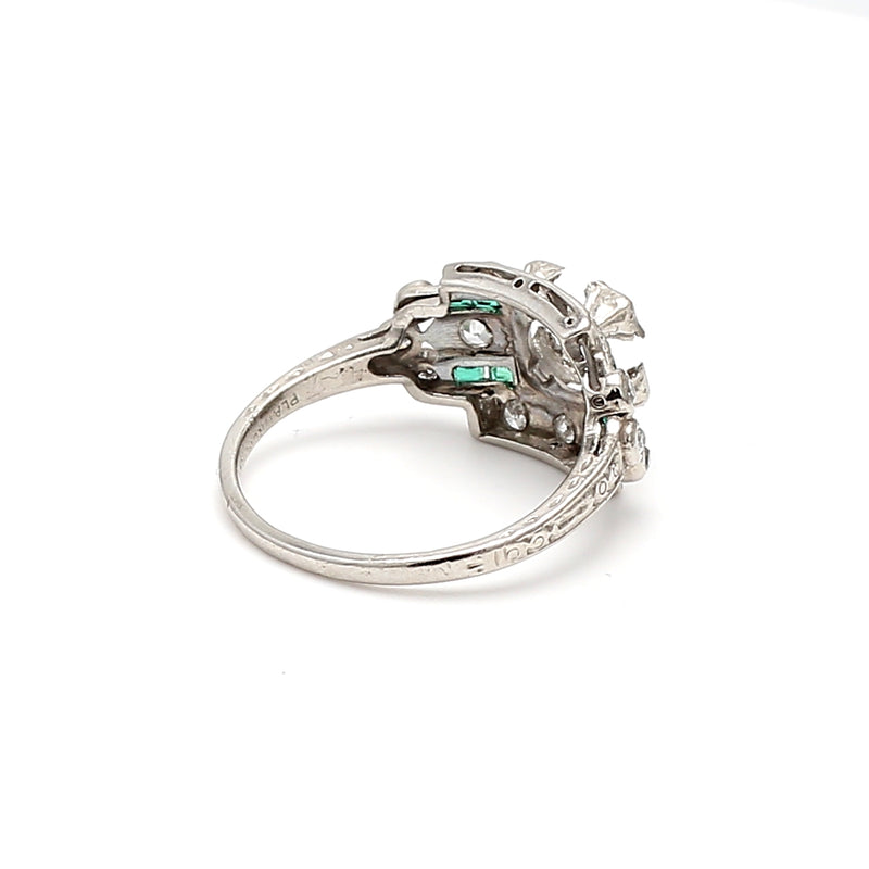 0.42 Carat Round Brilliant Diamond 0.30 Carat Emerald Platinum Semi Mount Ring