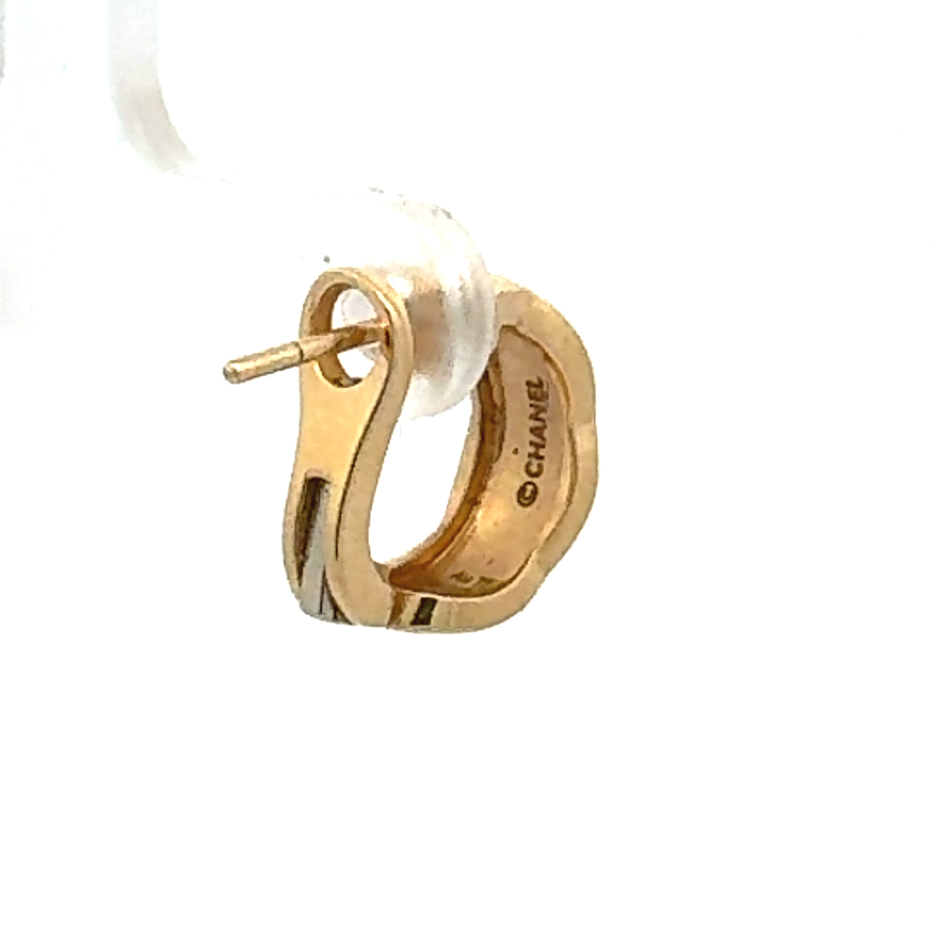 Chanel Vintage 5.60 Grams 18 Karat Yellow Gold Hoop Earrings