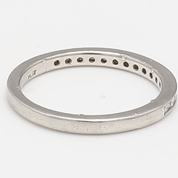 0.24 Carat Round Brilliant G VS2 Diamond Platinum Band Ring