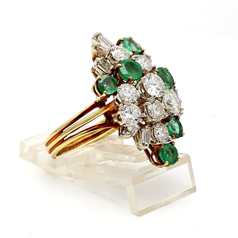 2.72 Carat Round and Baguette G VS1 Diamond 1.60 Carat Emerald 18K YG Cluster Ring
