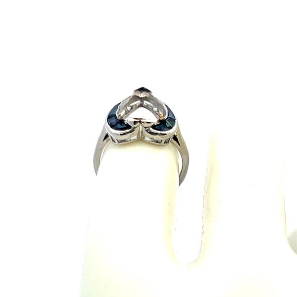 Vintage 5.80 Grams 0.42 Carat Sapphire Size 5.75 Platinum Semi Mount Ring