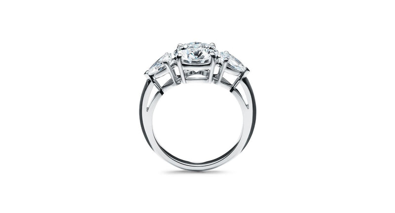 Tiffany and Co 1.64 Carat Round Brilliant E-VS1 Diamond Platinum Engagement Ring