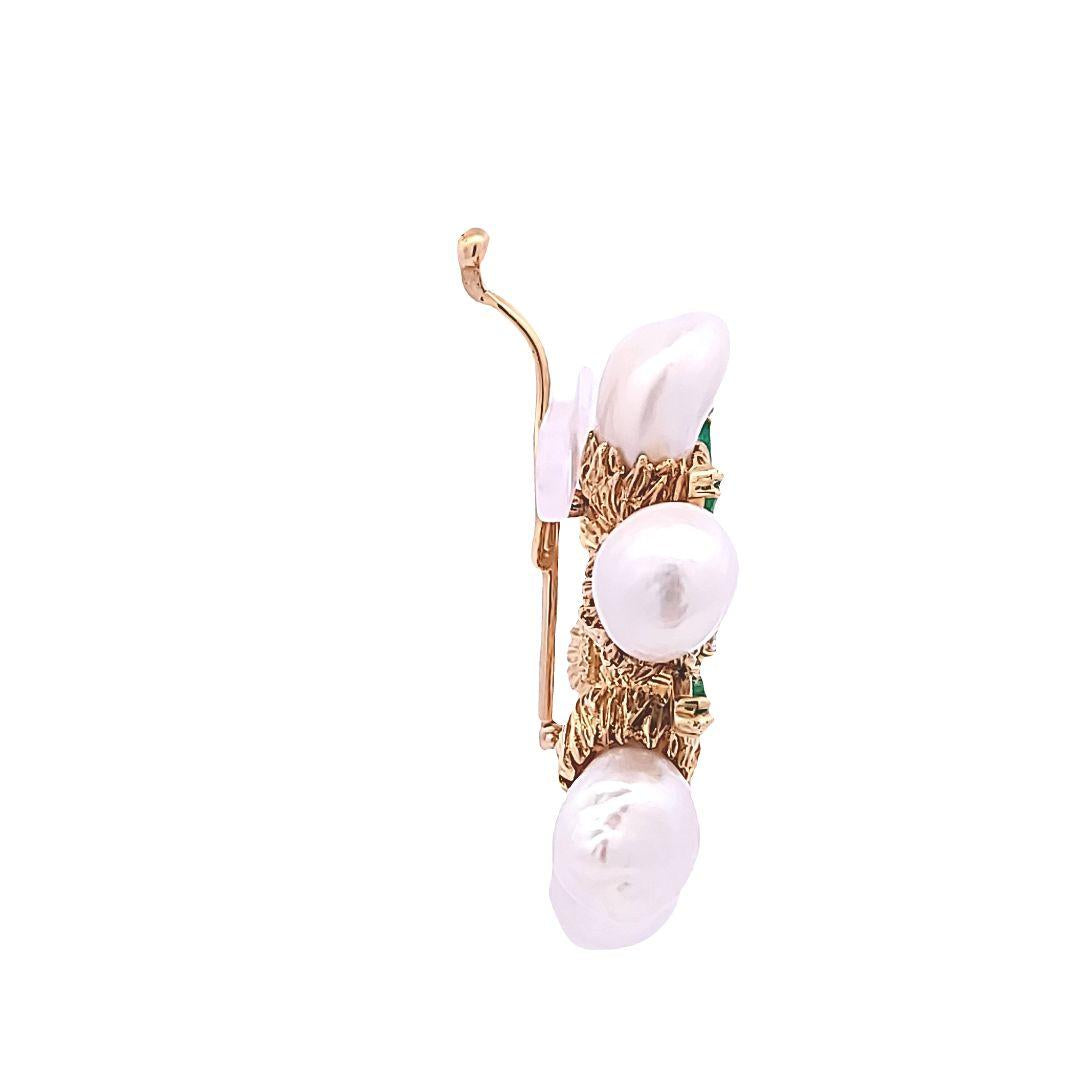 18K Yellow Gold Pin Brooch with 0.1ct Round G VS1 Diamonds 1.6ct Emerald & Pearl