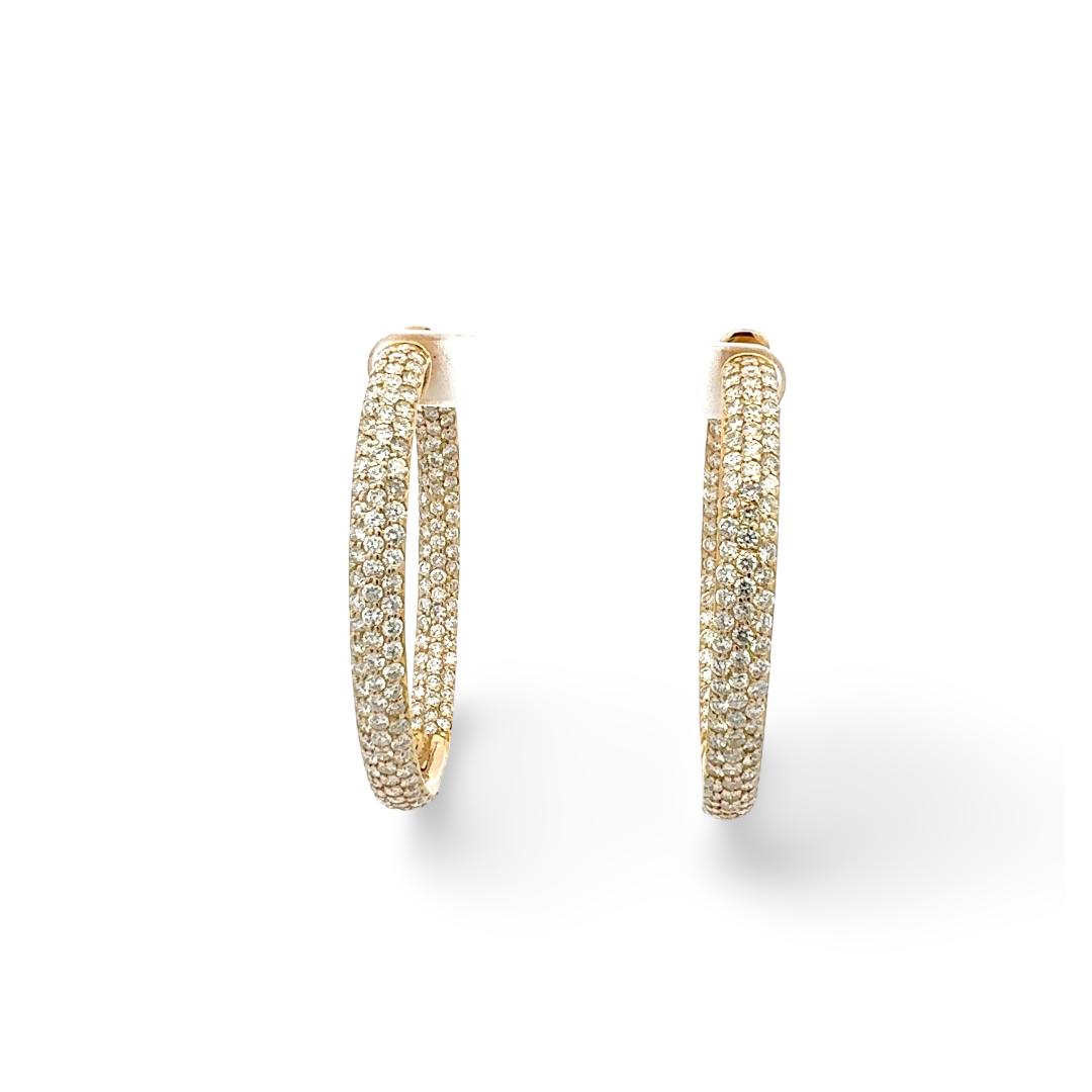 Vintage 18K Yellow Gold Hoop Earrings with 11.26 Carat Round H-VS1 Diamonds