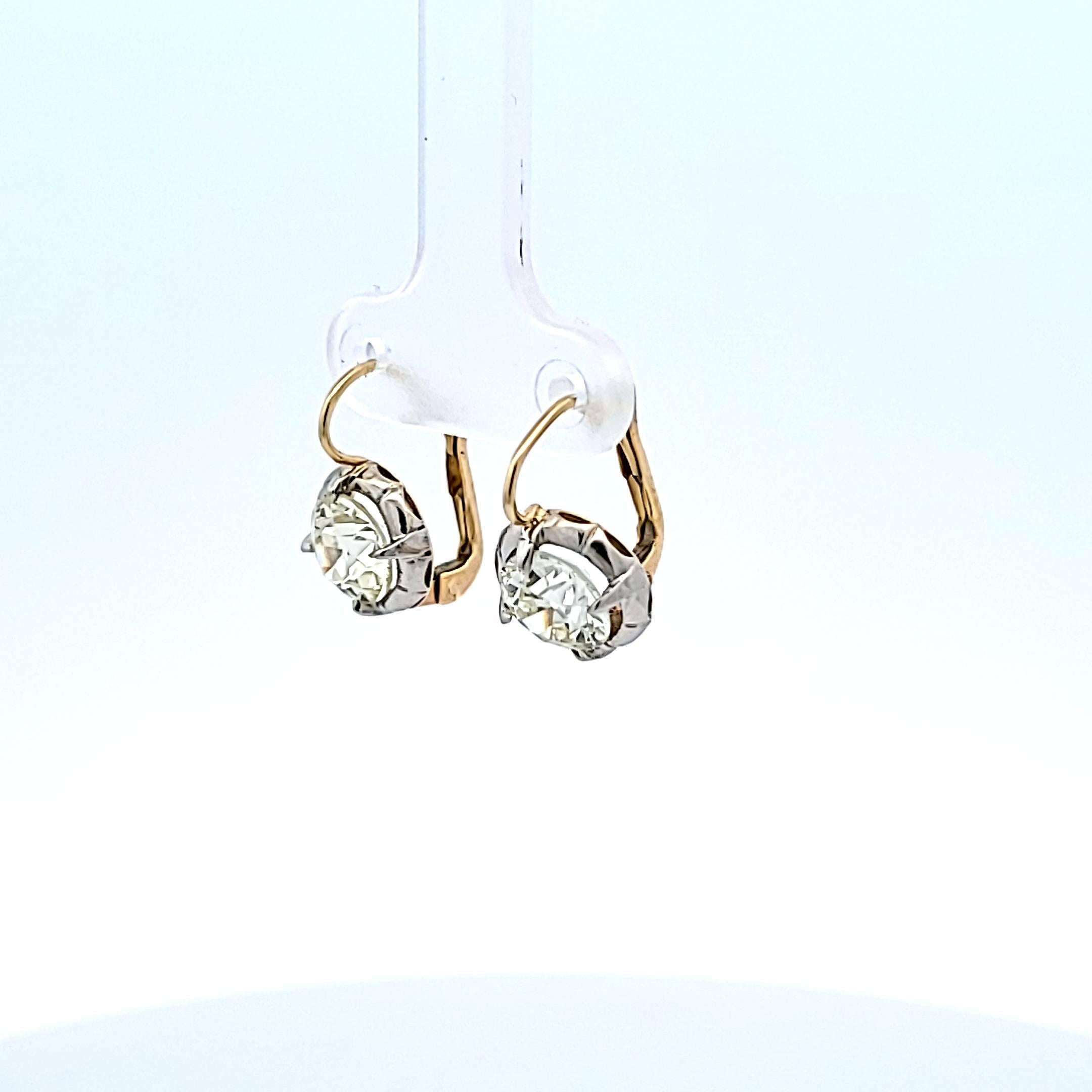 3.32ct Old European Cut O SI2–VS1 Diamond 18K Gold & Silver Leverback