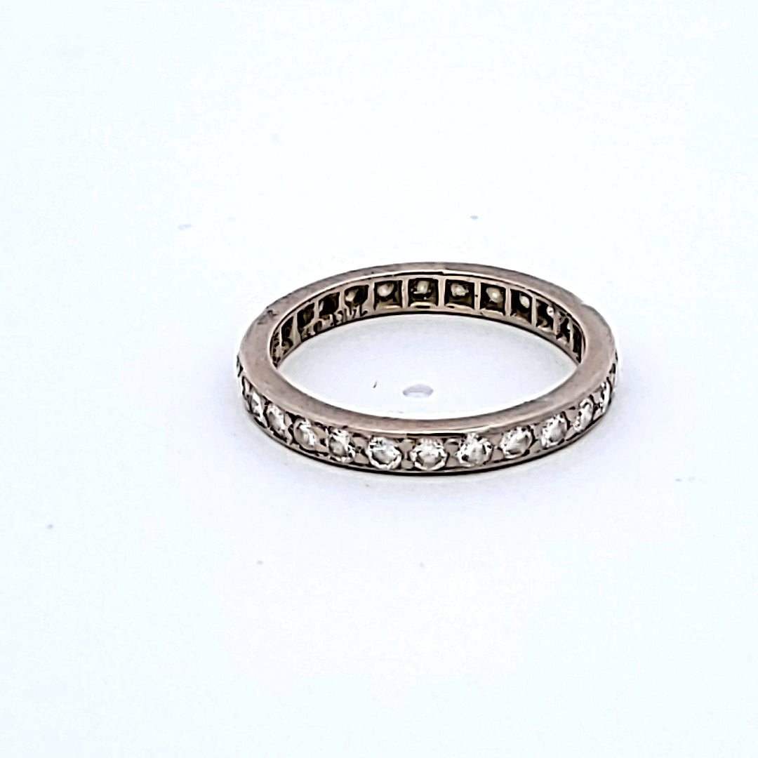 0.30 Carat Round Brilliant I VS1 Diamond 14 Karat White Gold Band Ring