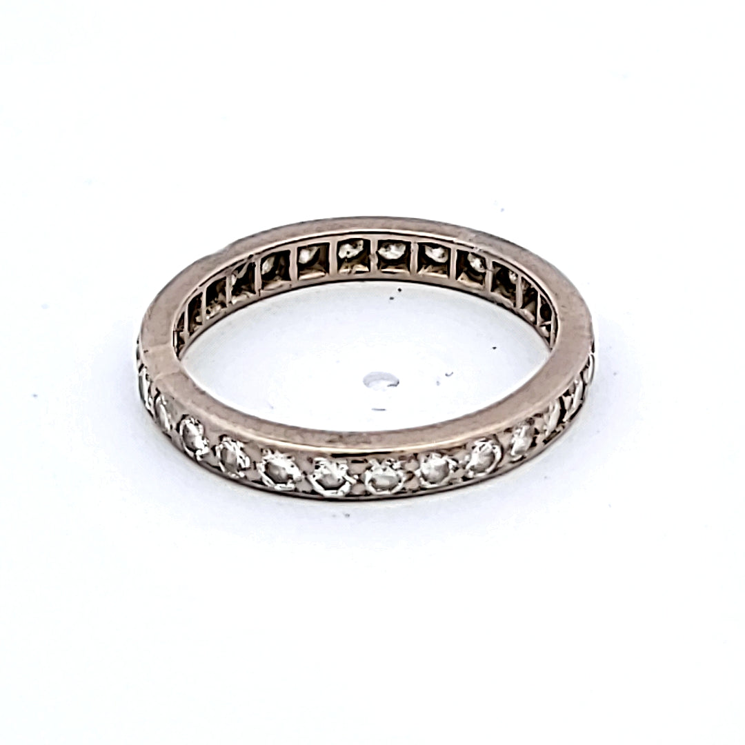0.30 Carat Round Brilliant I VS1 Diamond 14 Karat White Gold Band Ring