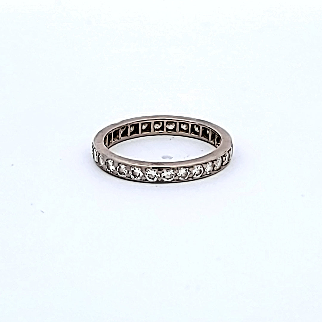 0.30 Carat Round Brilliant I VS1 Diamond 14 Karat White Gold Band Ring