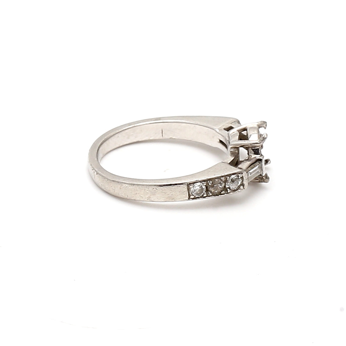 0.33 Carat Old European  and Baguette  Diamond Platinum Semi Mount Ring