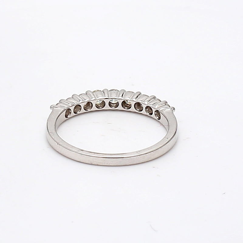 0.63 Carat Round Brilliant G VS1 Diamond 14 Karat White Gold Band Ring