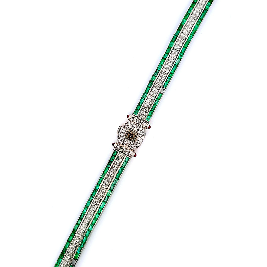 5.50 Carat Princess Cut Emerald 2.50 Carat Round Brilliant I VS1 Diamond Platinum Watches