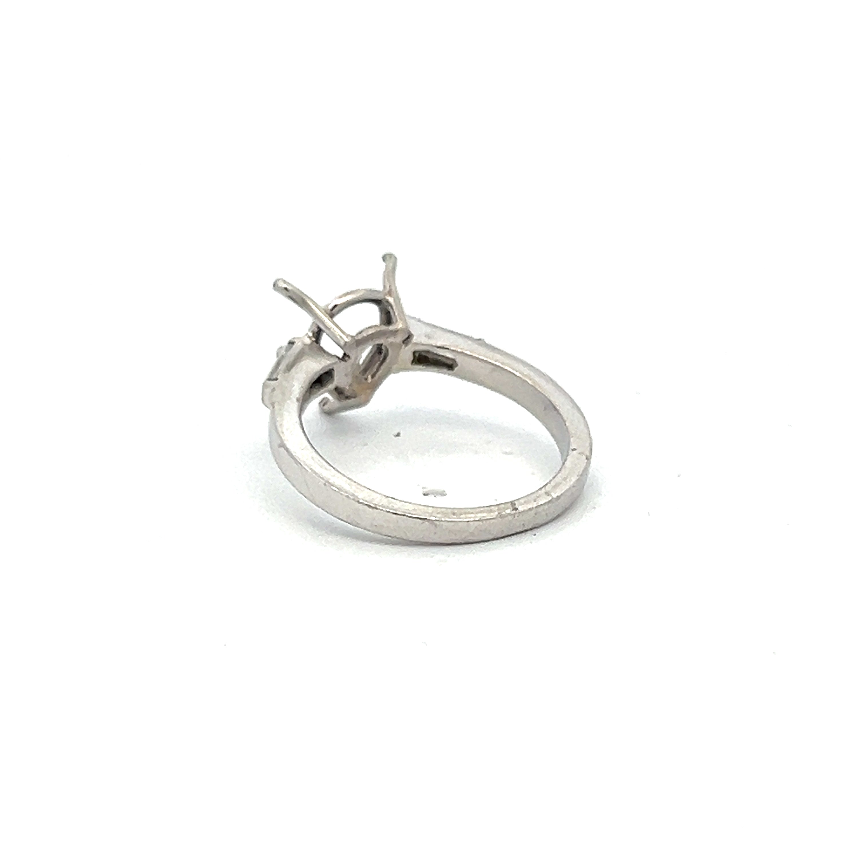 0.15 Carat Tapered Baguette Shape G VS1 Diamond Platinum Semi Mount Ring