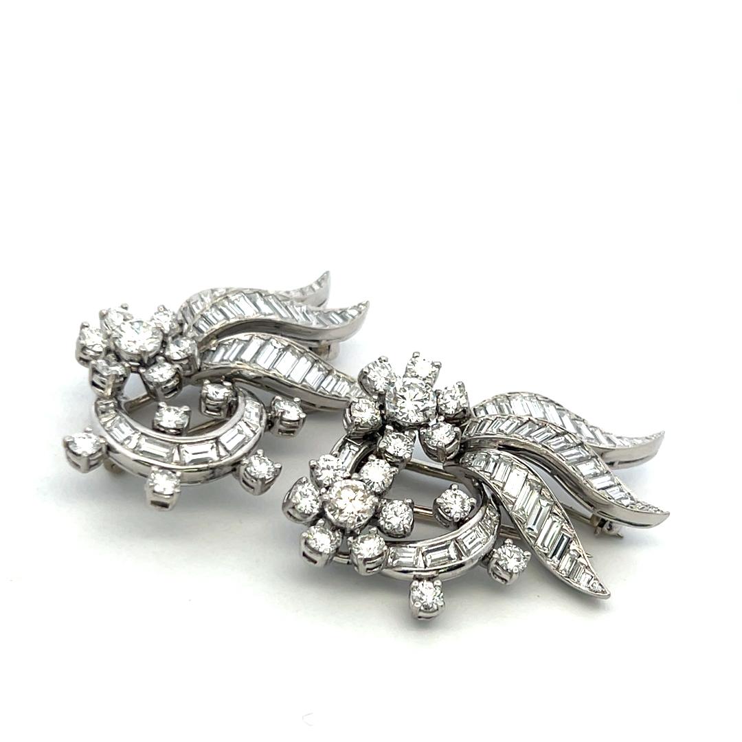 Oscar Heyman Vintage Platinum Double Clip Pin Brooch with 10 Carat Diamonds