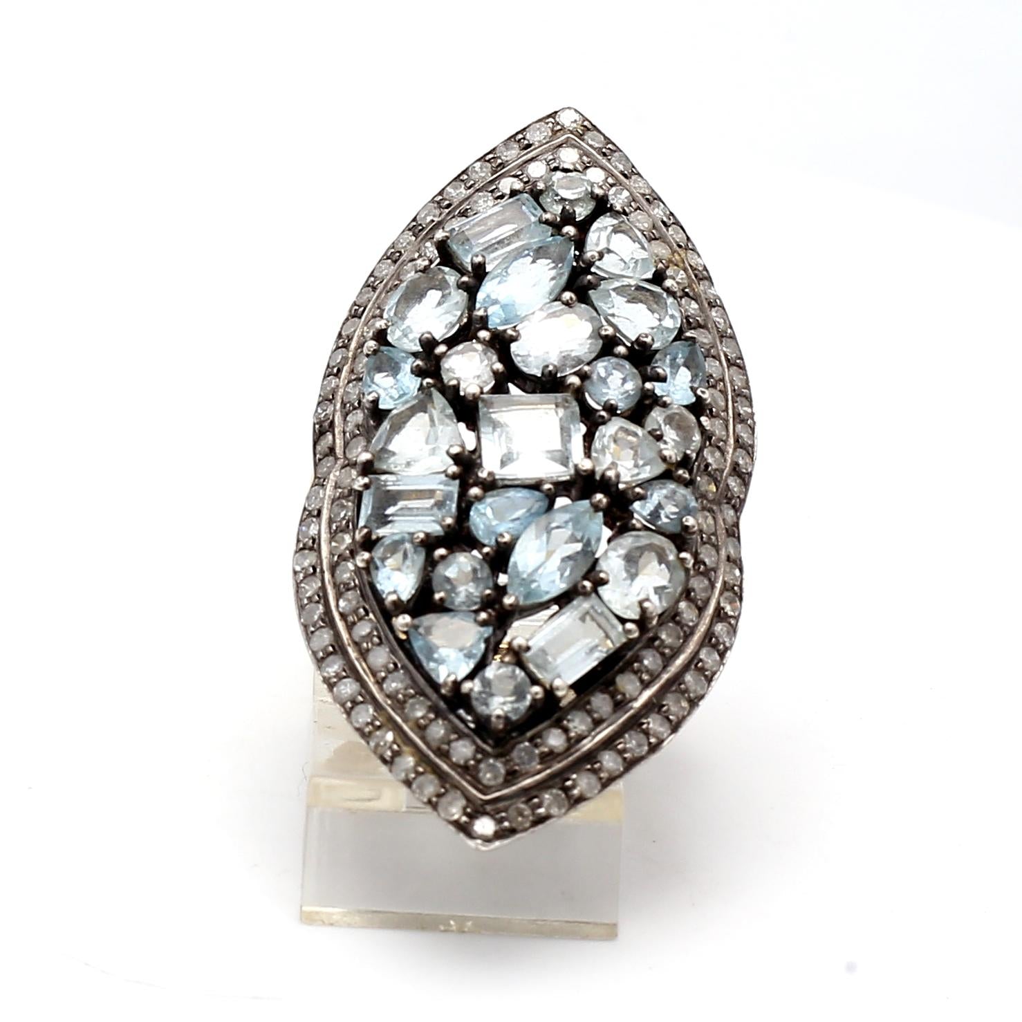Vintage 14K Two Tone Gold/Slv Cocktail Ring with 1 Carat Aquamarine Gemstones