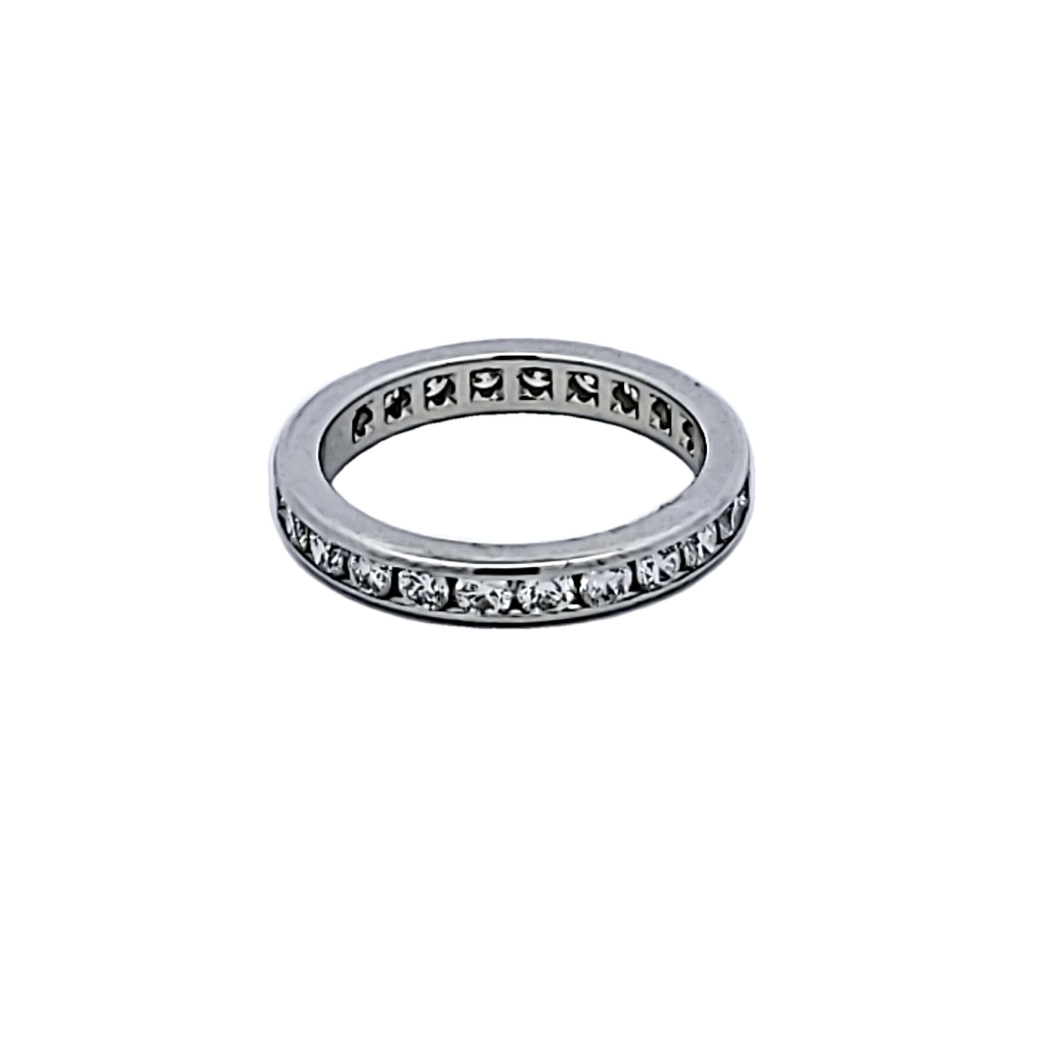 Tiffany & Co Platinum Band Ring with 0.85 Carat Round F VS1 Diamonds Size 4.5