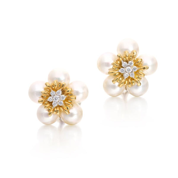 0.60 Carat Round Diamond and Pearl 18 Karat Yellow Gold Clip On Earrings