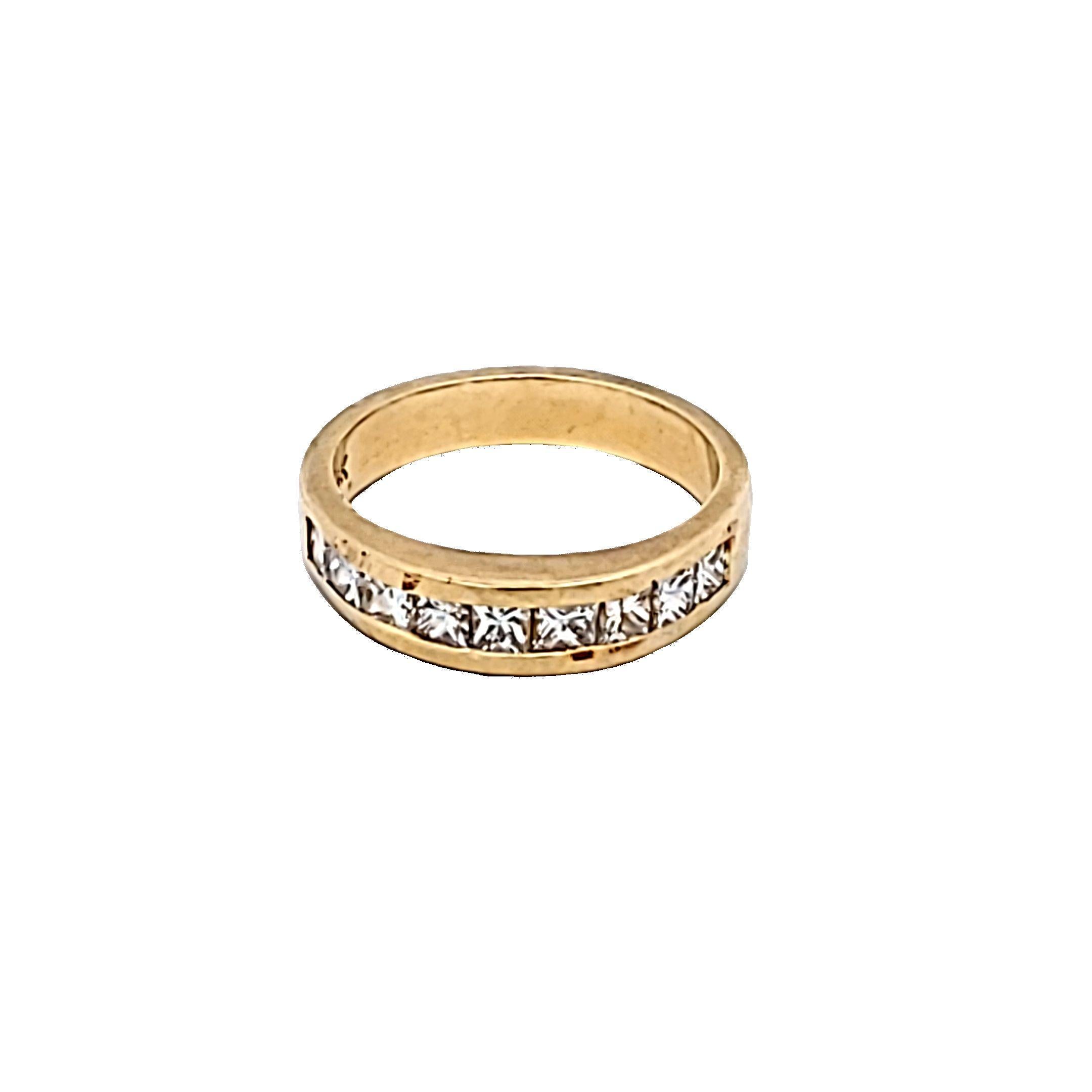 14K Yellow Gold Band Ring with 0.75 Carat Princess Cut G-VS1 Diamonds Size 6