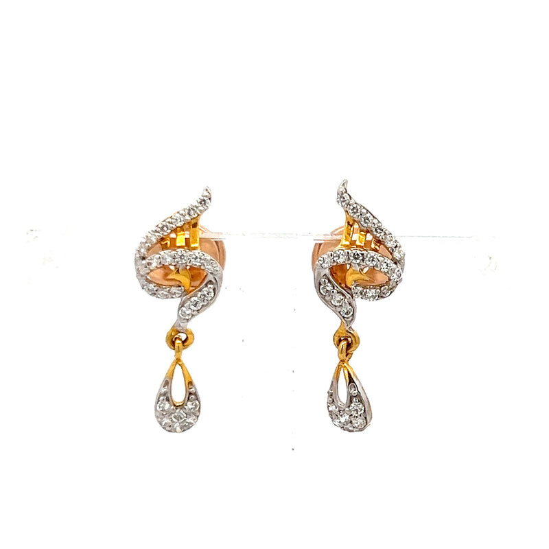 0.15 Carat Round Brilliant Diamond 18 Karat Yellow Gold Gold Earrings