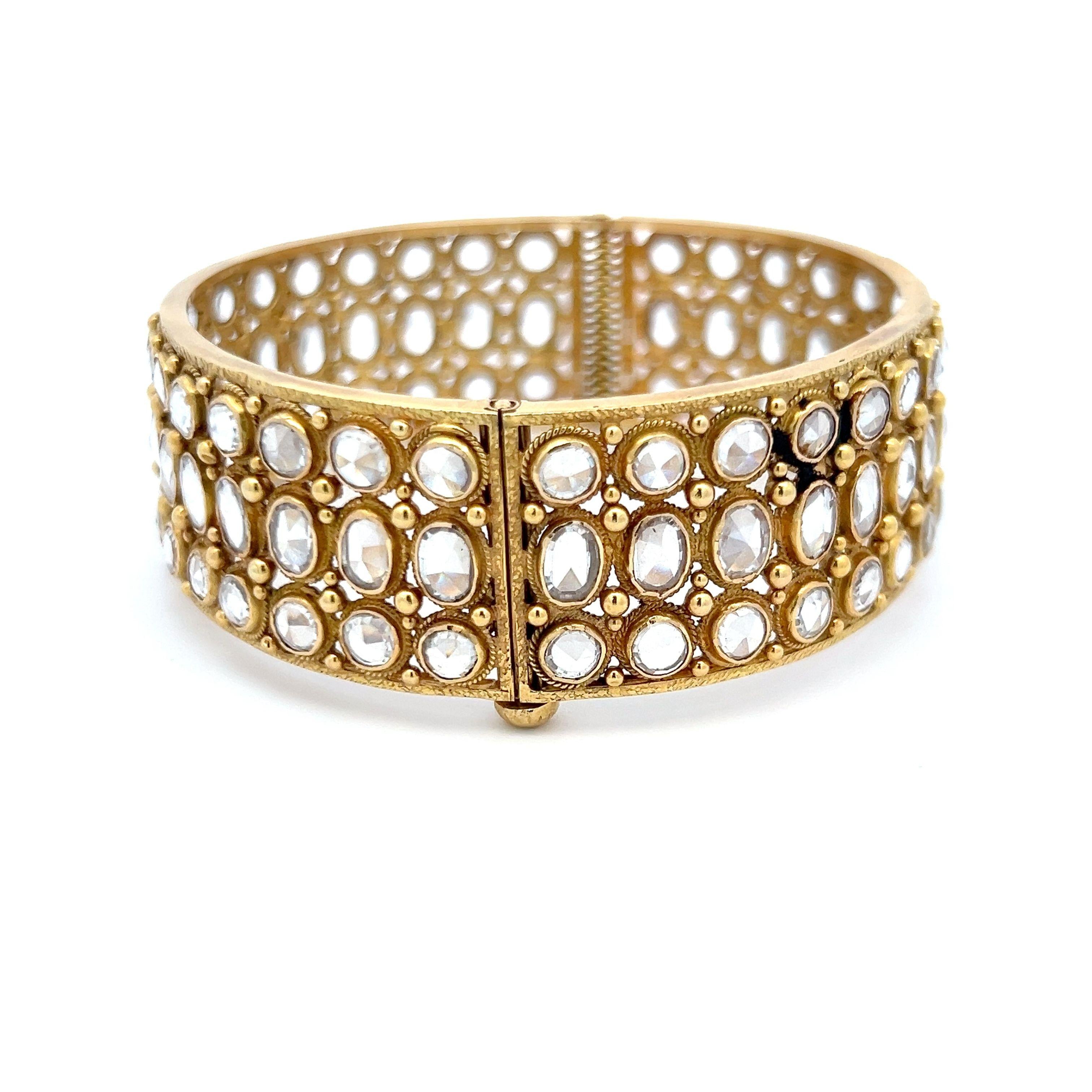 Vintage 18K Yellow Gold Bangle Bracelet with 11.5 Carat Rose Cut J SI1 Diamonds