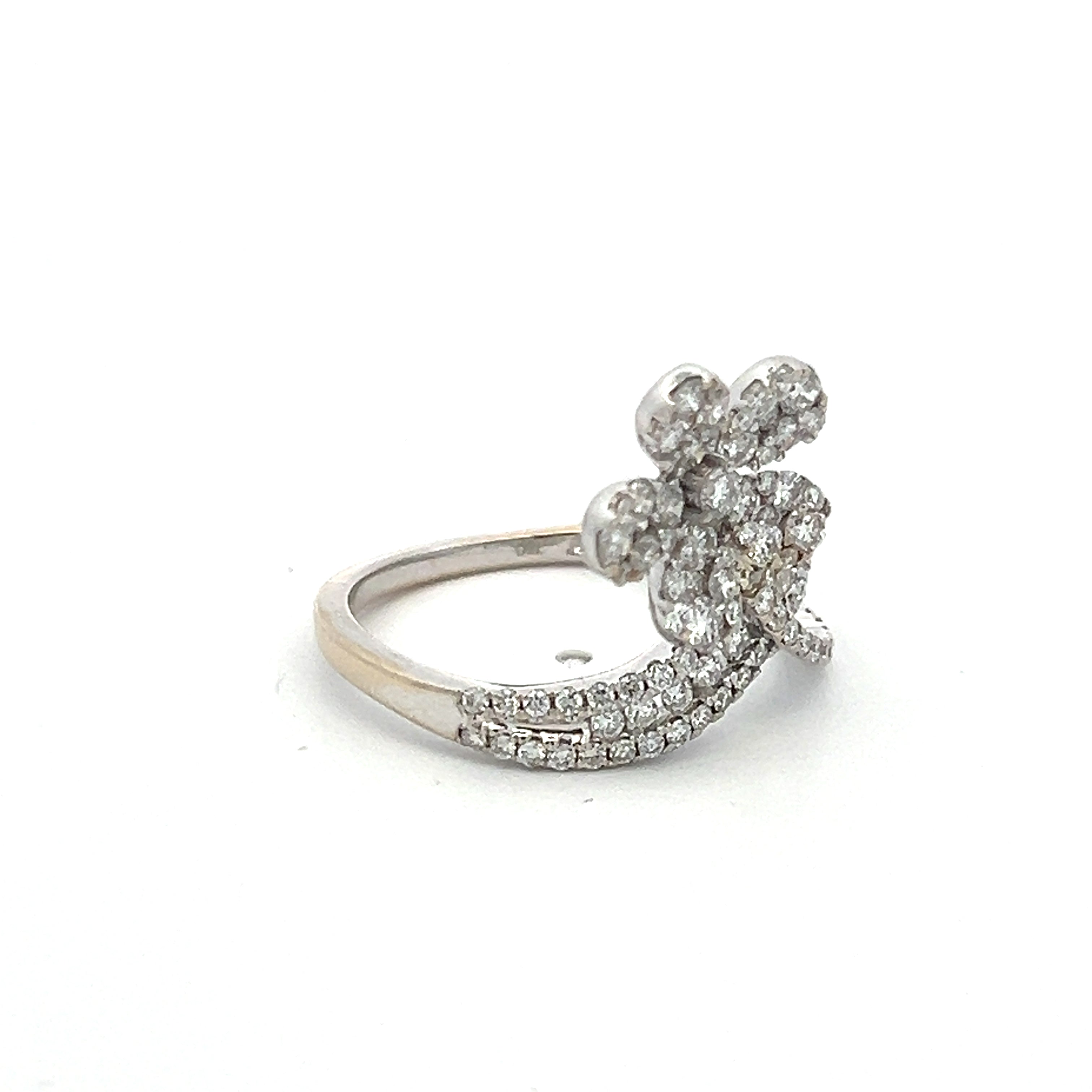 0.60 Carat Round Brilliant G VS2 Diamond 18 Karat White Gold Cocktail Ring