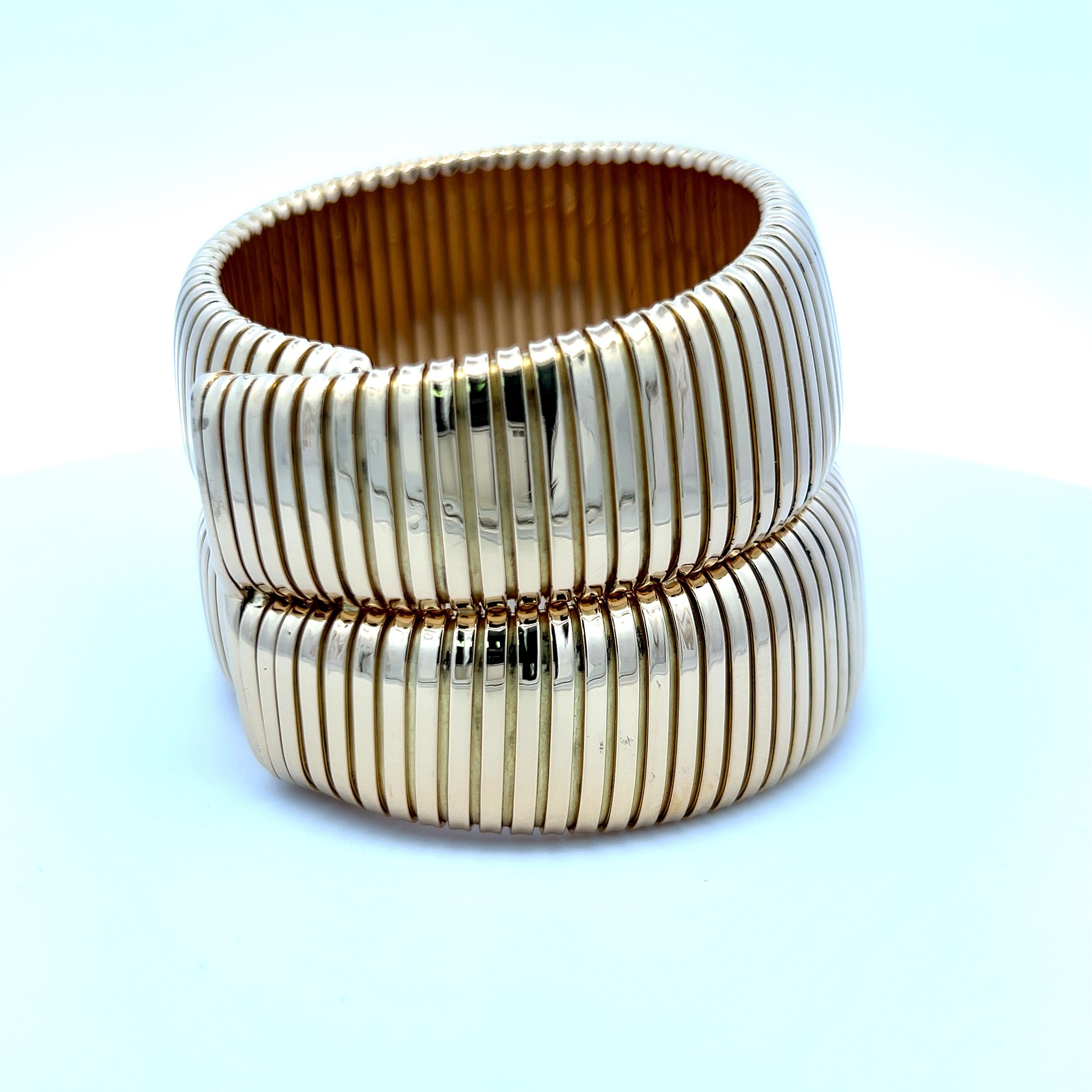 Carlo Weingrill Vintage 127.90 Grams 18 Karat Yellow Gold Tubogas Bracelet