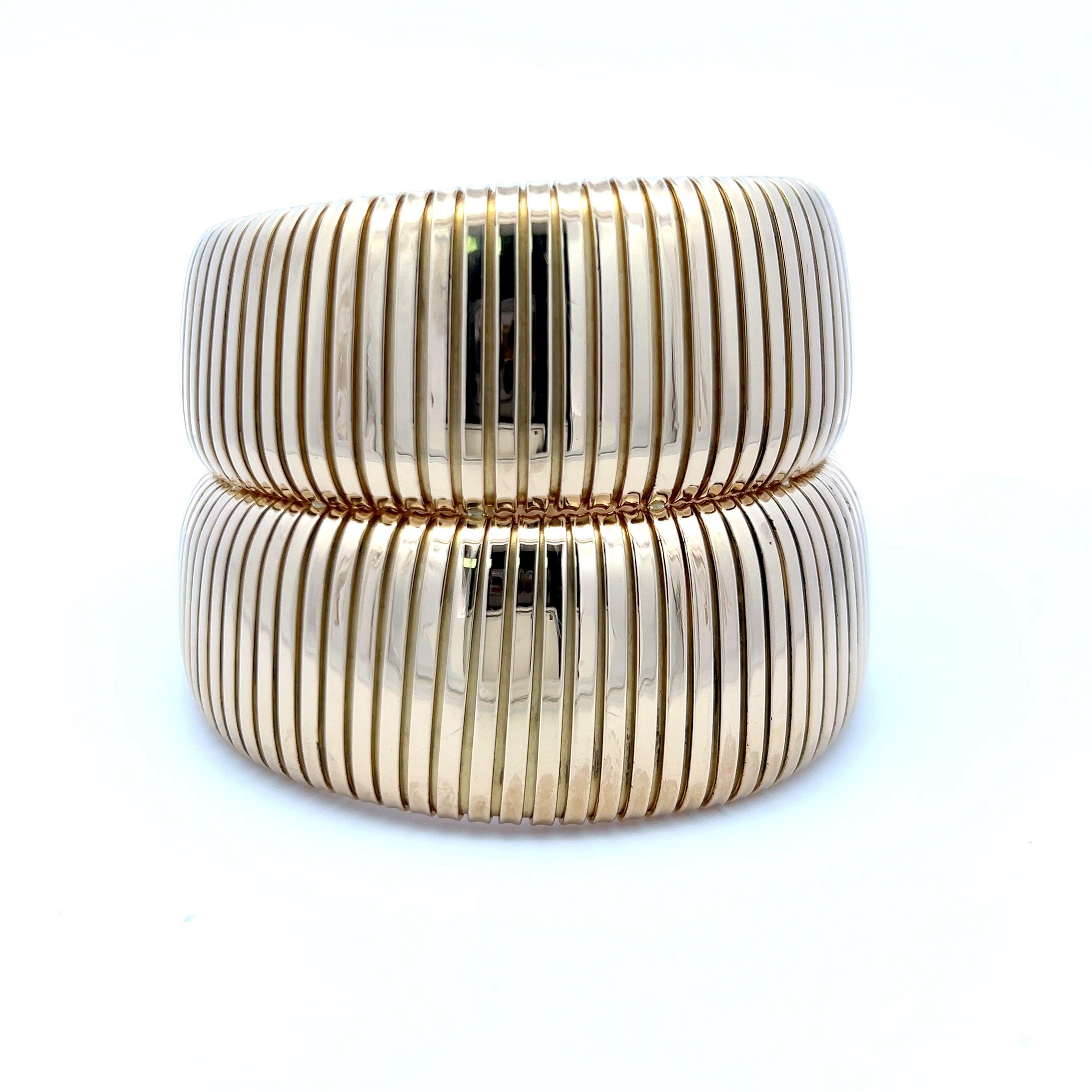 Carlo Weingrill Vintage 127.90 Grams 18 Karat Yellow Gold Tubogas Bracelet